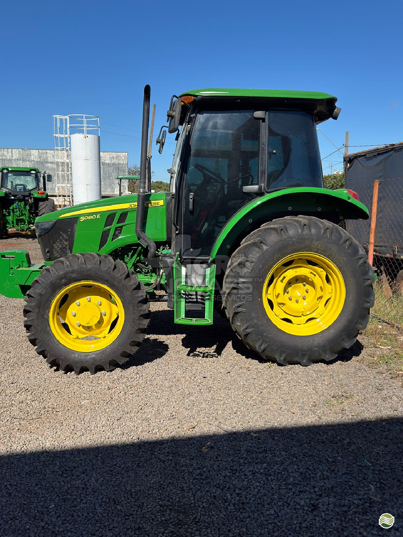 TRATOR JOHN DEERE JOHN DEERE 5080E Tração 4x4 Agro Novaes Máquinas Agrícolas FERNANDOPOLIS SÃO PAULO SP